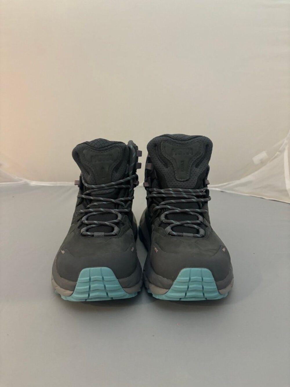 Hoka One One Kaha 2 Gore-Tex hiking boots gray women’s size 6 B GTX - Picture 6 of 8